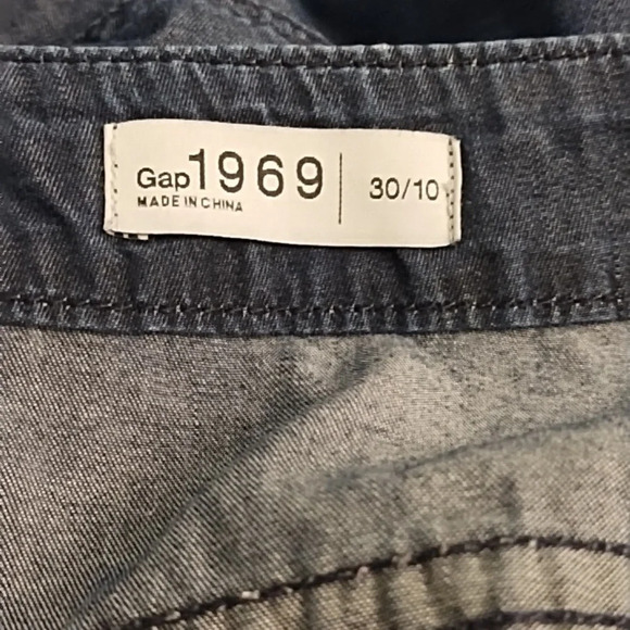 Gap 1969 Very Lightweight 100% cotton dark denim 5 pocket jean shorts - Picture 10 of 12